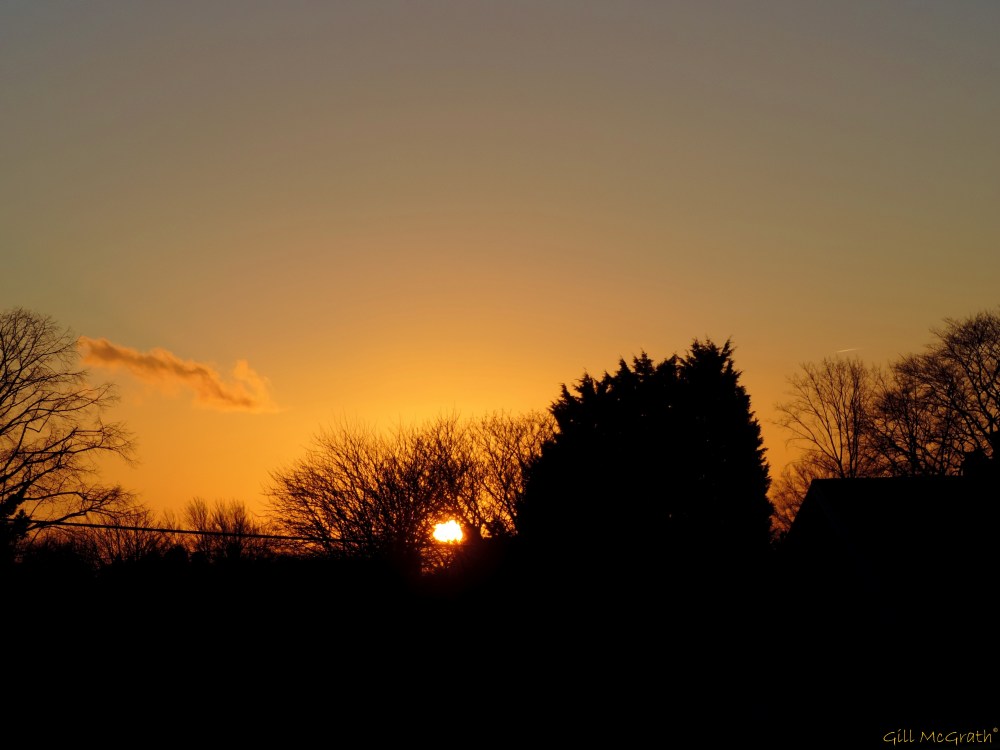 2014 12 07  Sun tonight at 3 45pm